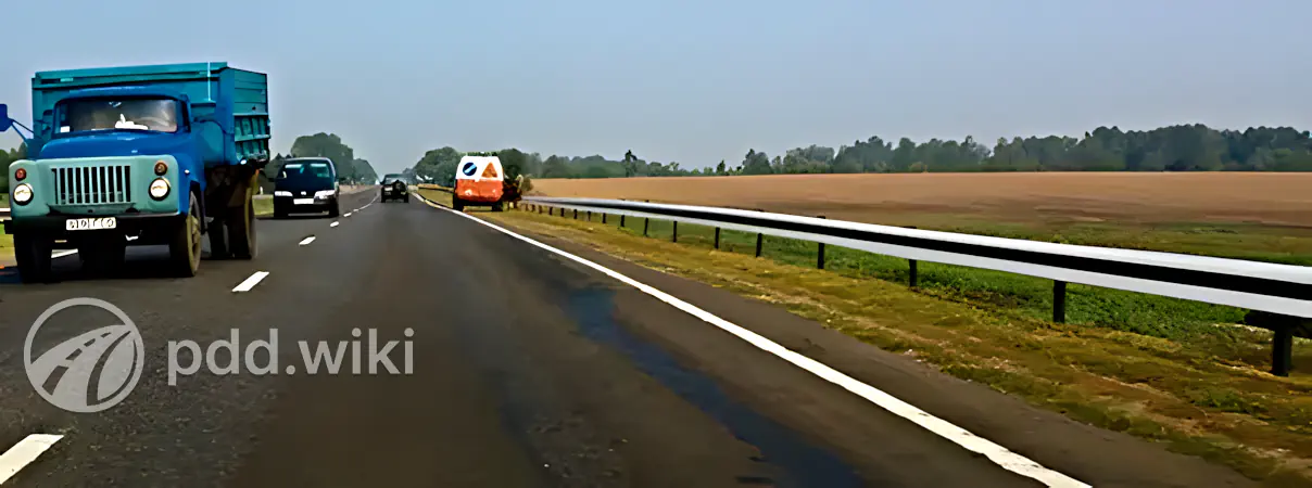2a16eb4f913c79f86366360edf9c6443a5b883697536d00b8e02c95906237b44 Такой вертикальной разметкой обозначают боковые поверхности ограждений: